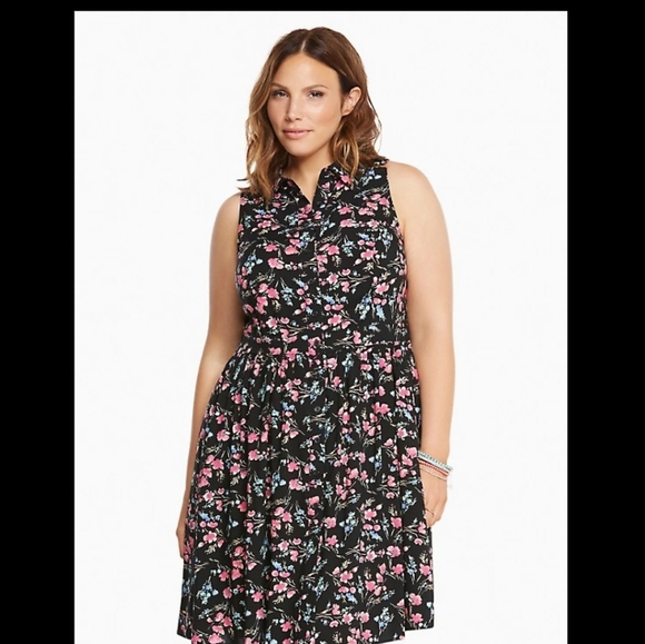 Torrid Romantic Summer NWT button front floral challis sleeveless dress large - Picture 10 of 10
